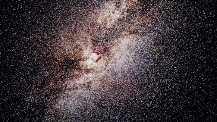 Jak duża jest Droga Mleczna i co się w niej znajduje? Przewodnik po naszej galaktyce