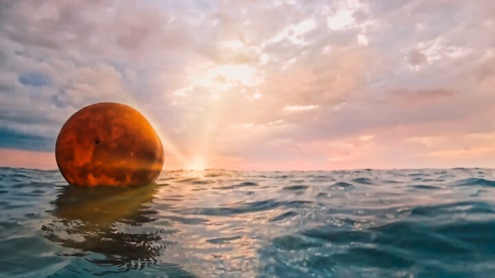 Czy istnieją planety pozasłoneczne całkowicie pokryte wodą? Oceaniczne światy poza Układem Słonecznym.