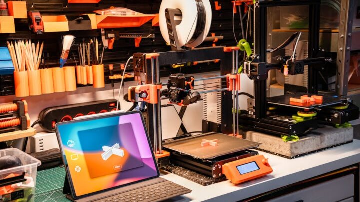 Druk 3D w kosmosie: Rewolucja w budowie baz, narzędzi i części zamiennych na Księżycu i Marsie.