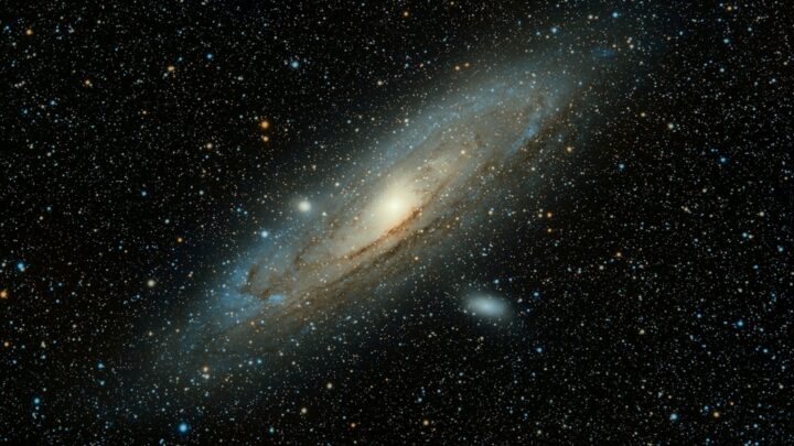 Jakie pierwiastki chemiczne dominują w Układzie Słonecznym i skąd się wzięły?