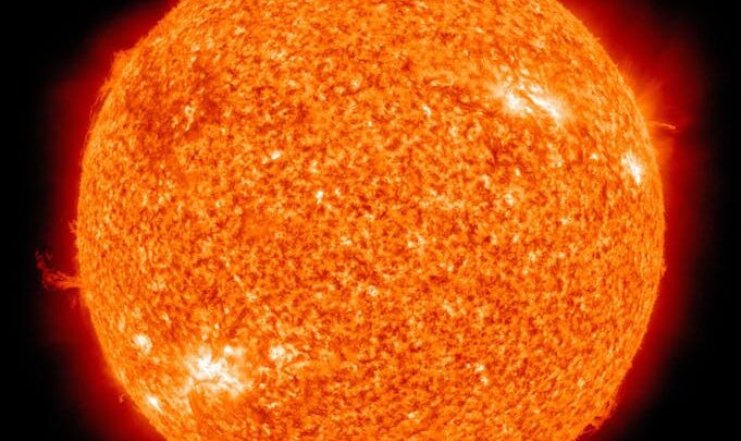 Hel w kosmosie: Dlaczego jest tak ważny dla Słońca i przyszłych technologii energetycznych?