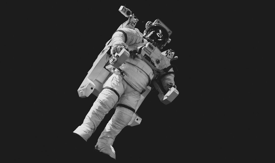 Jak astronauci utrzymują kontakt z rodziną i Ziemią? Systemy komunikacji i wsparcie psychologiczne w kosmosie.