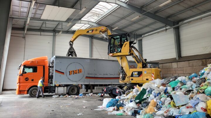 Jak działa system recyklingu wody i powietrza na Międzynarodowej Stacji Kosmicznej (ISS) i dlaczego jest kluczowy dla długoterminowych misji?