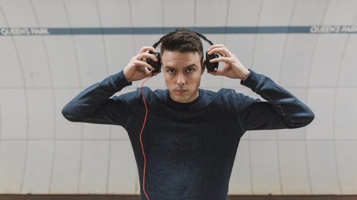 Muzyka w kosmosie: Jak astronauci relaksują się i inspirują podczas misji orbitalnych?
