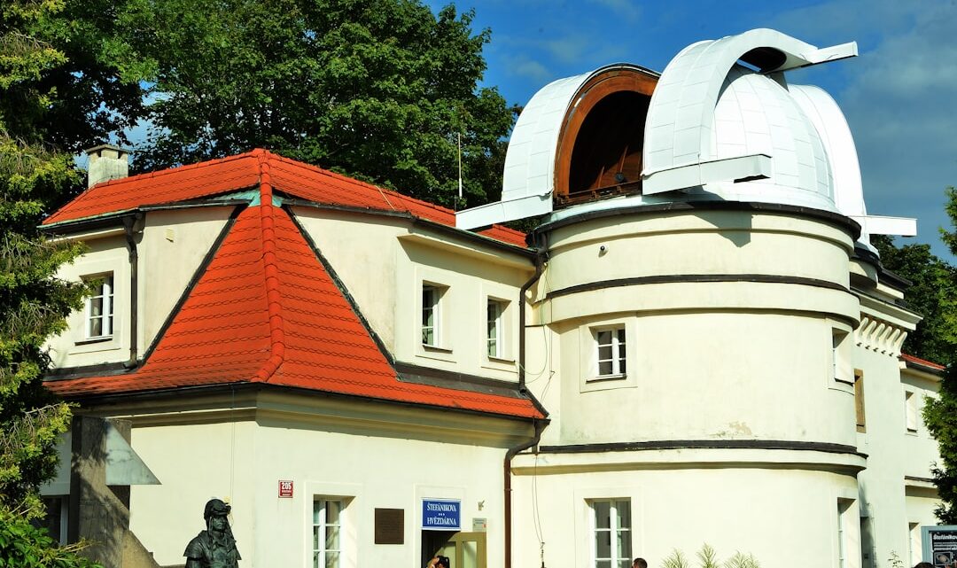 Polski wkład w kosmiczne obserwatoria: Jak polscy naukowcy budują i wykorzystują teleskopy do badania Wszechświata?