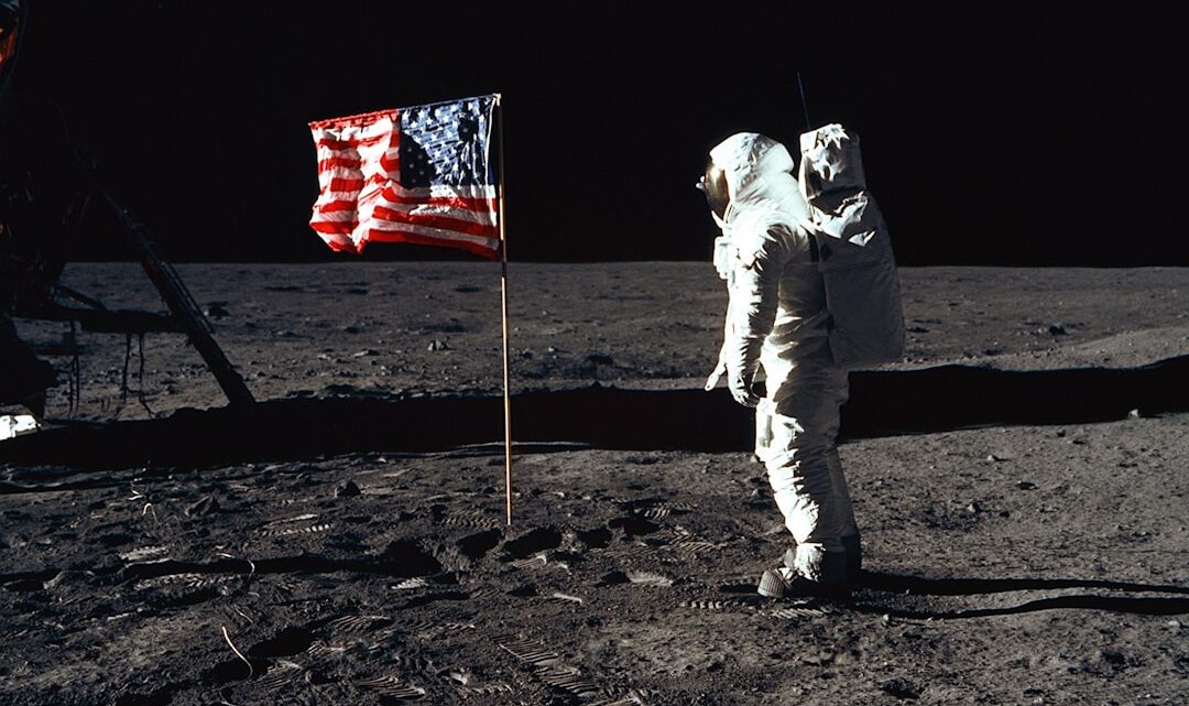 Czy można poczuć zapach kosmosu? Co mówią astronauci o unikalnych aromatach poza Ziemią.