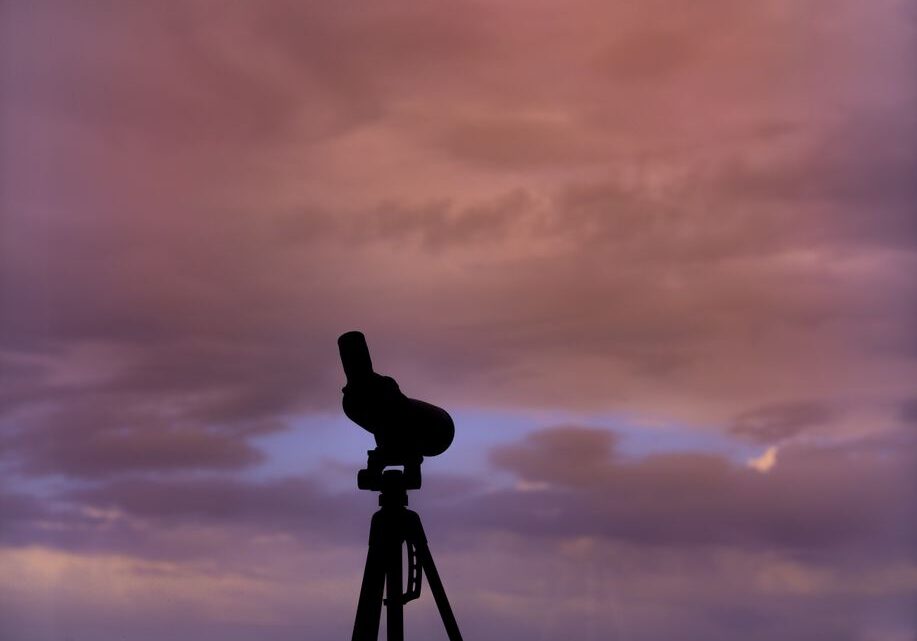 Jak poprawnie skolimować teleskop zwierciadlanym w warunkach domowych? Praktyczny przewodnik dla amatorów astrofotografii i obserwacji.