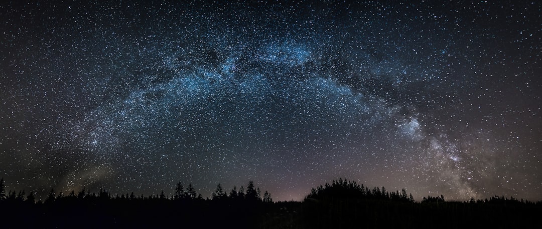Największe polskie projekty teleskopów i obserwatoriów astronomicznych – gdzie Polacy patrzą w gwiazdy i co odkrywają? (Kategorie: Kosmos, Planety, Układ Słoneczny)